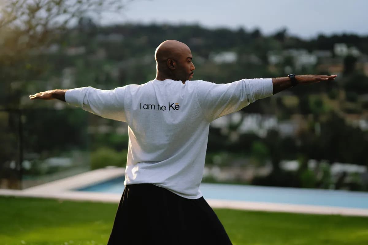Kē App Review: Karamo Brown's AI Wellness Coach